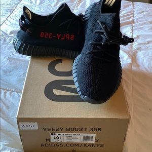 Yeezy 350 v2